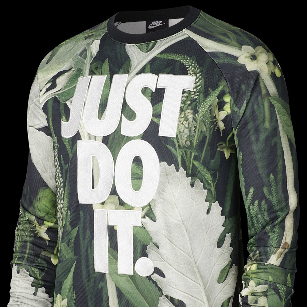 Nike JDI Floral Crew
